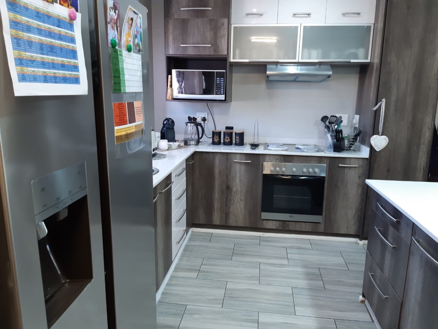 3 Bedroom Property for Sale in Hillside Free State